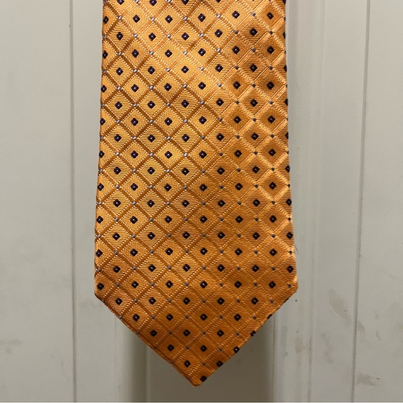 Nautica 100% Silk Geometric Tie - Picture 1 of 4